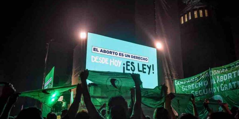 Argentina legaliza el aborto libre en las primeras 14 semanas Argentina legaliza el aborto libre