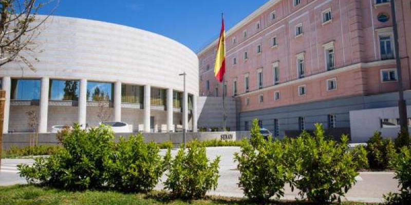 Entrada al Senado por la calle Bailén de Madrid 