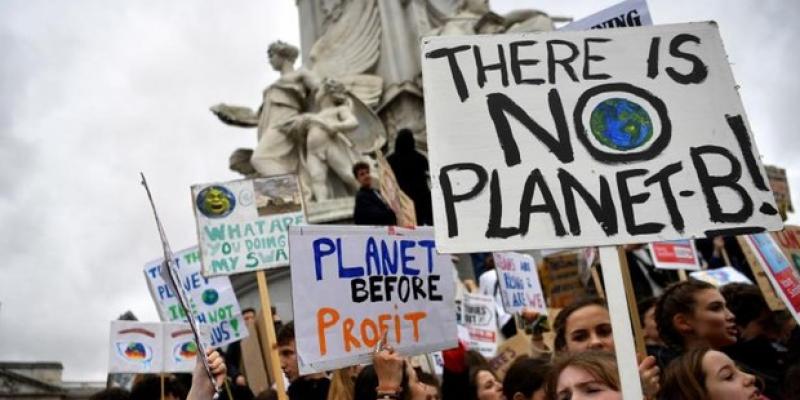 Las protestas de Fridays for Future por el cambio climático en Madrid - Efe