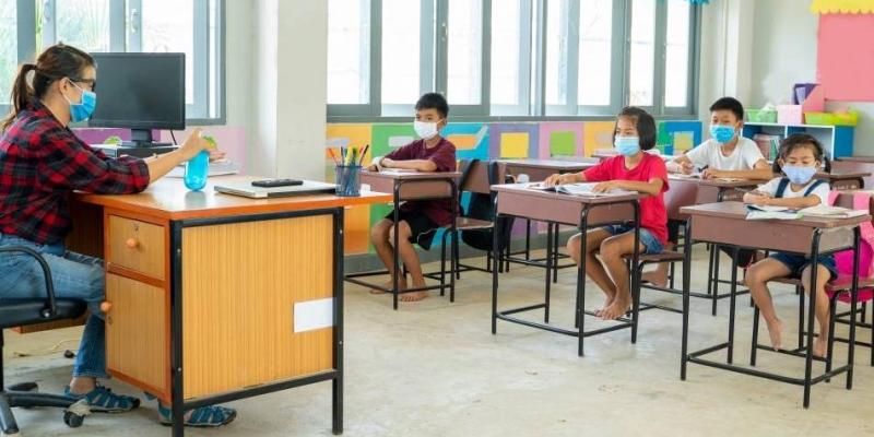 Aulas / Diario Público Los contagios vuelven a las aulas tras las vacaciones de Navidad