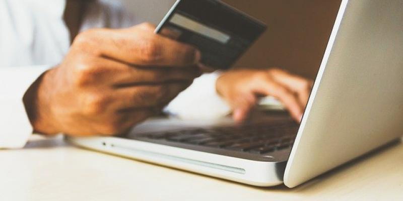 Lidl sufre un fraude digital y una estafa hacia sus consumidores Compra online/Pixabay
