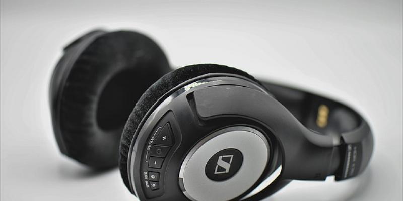 La Organización de Consumidores y Usuarios han analizado los mejores auriculares inalámbricos por menos de 70 euros Auriculares inalámbricos/Pixabay