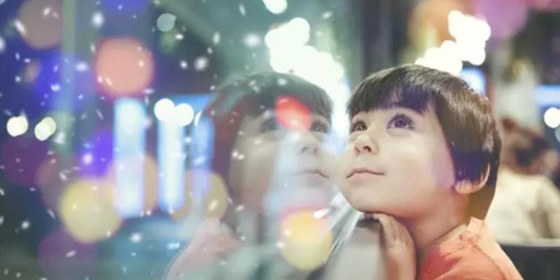 Las mutaciones genéticas del autismo - iStock Niño con autismo