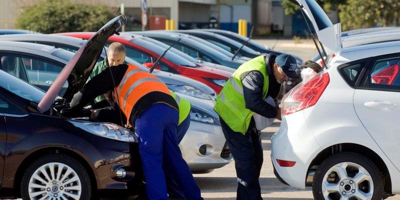 Las matriculaciones de turismos y todoterrenos en España descendieron en agosto un 30,8% en comparación con el mismo mes de 2018. automóvil