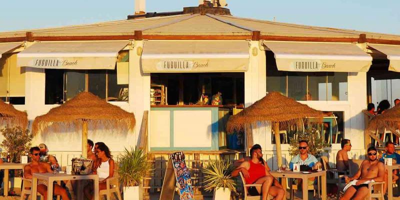 Imagen de un chiringuito de playa/Pikotea Los autopedidos en el turismo de playa