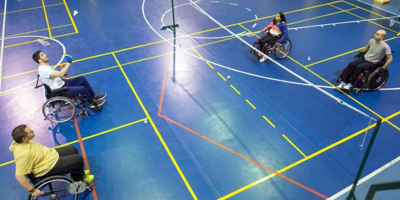 Imagen de un partido de bádminton adaptado/Gobierno de Castilla-La Mancha Todo lo que debemos saber sobre el bádminton adaptado