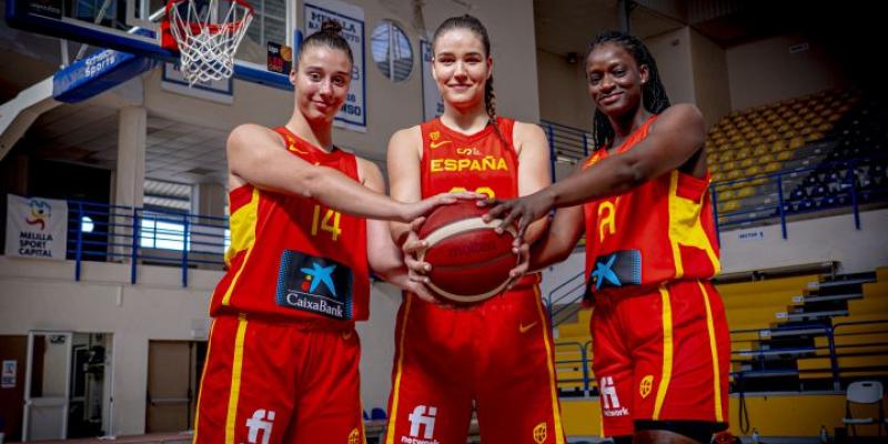 Jugadoras de baloncesto femenino de la FEB - Alberto Nevado El baloncesto femenino en España