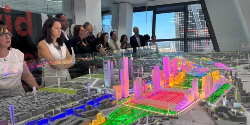 La delegación del Banco Mundial, durante su visita a España para inspirarse en accesibilidad | Foto de Servimedia La delegación del Banco Mundial, durante su visita a España