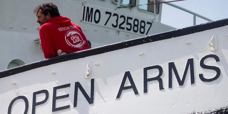El barco de Open Arms retoma los rescates en el Mediterráneo central barco
