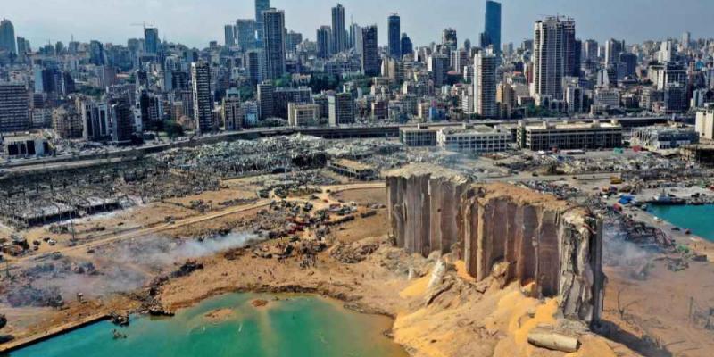 Beirut tras las explosión Una imagen aérea muestra el cráter de la explosión en el puerto de Beirut. AFP
