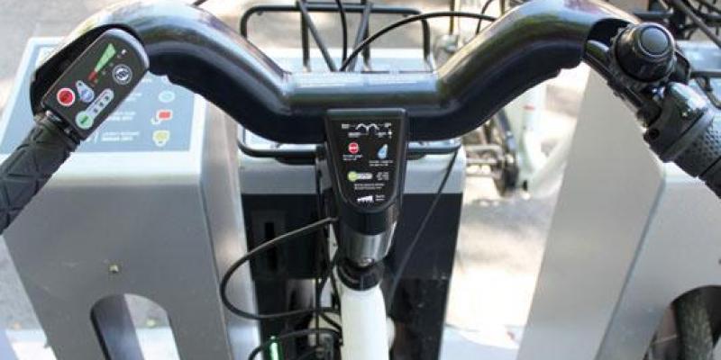 Las bicicletas municipales de Madrid sumaron 2,5 millones de viajes hasta agosto, el dato más alto desde que se instalaron.
Bicicletas Municipales