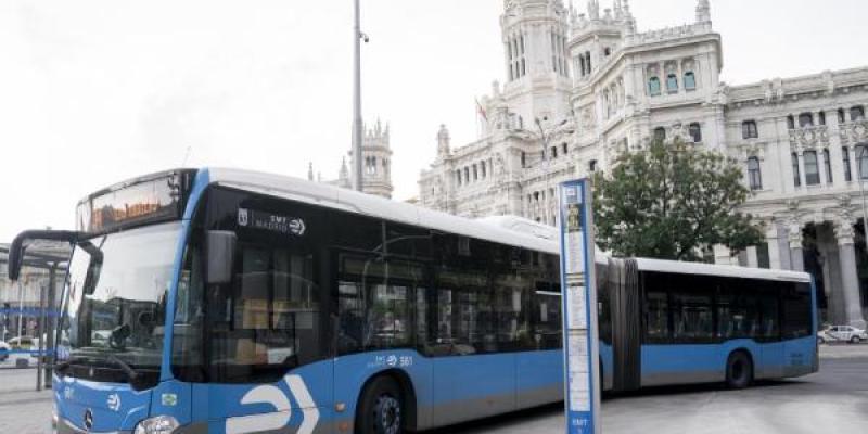 Viajar en bus de EMT es gratis este fin de semana a partir del viernes, día del Black Friday y alumbrado navideñoA. Pérez Meca Autobuses EMT