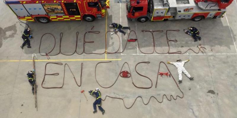 Quédate en casa, el mensaje de los bomberos frente al coronavirus