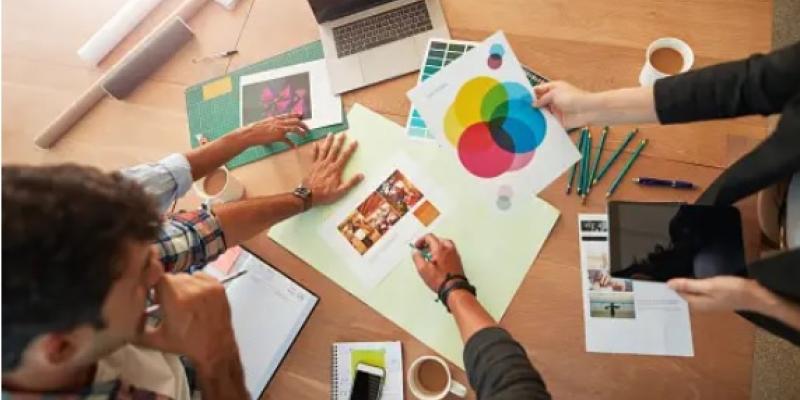 Imagen de unos trabajadores Branding y marcas
