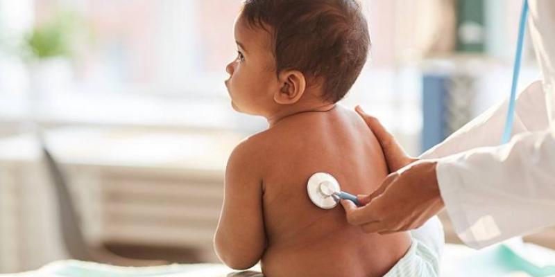 Bronquiolitis en menores Los casos de bronquiolitis saturan las urgencias