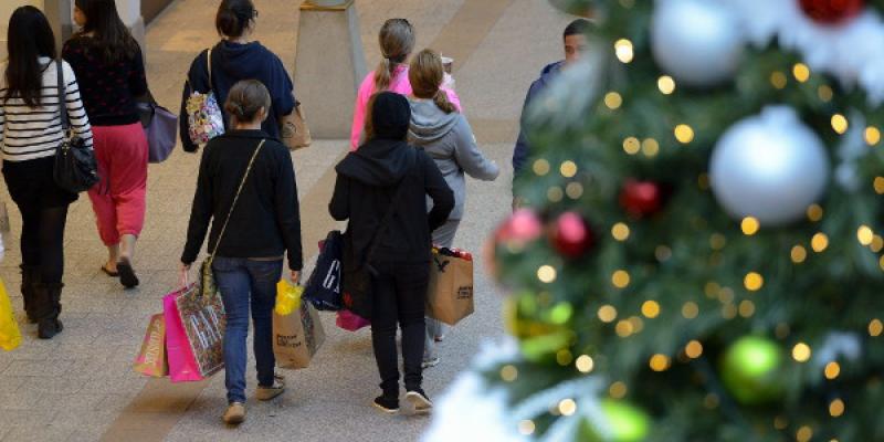 Foto: © Efe/Erik S. Lesser Personas en un centro comercial