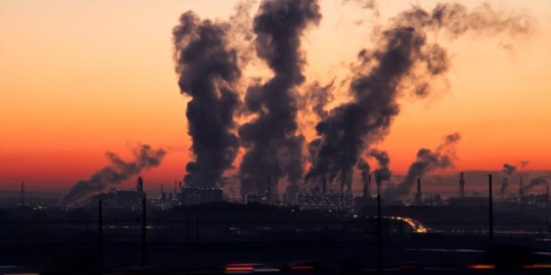 La industrialización aumenta el cambio climático