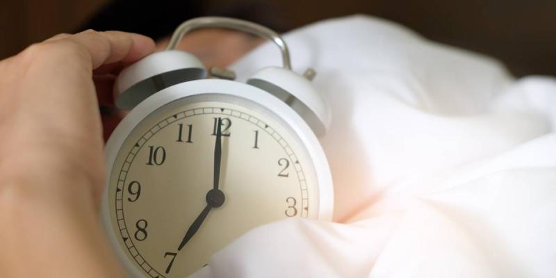 Imagen de un reloj/Cuerpomente Los mejores tips para evitar el cansancio tras el cambio de hora