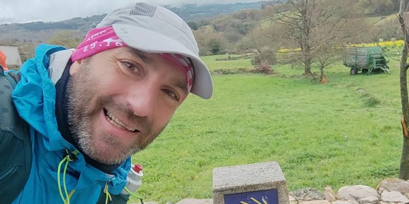 Camino de Santiago / Aefat Gonzalo Pérez en su llegada a Portomarín