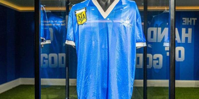 Camiseta mano de Dios Maradona - Twitter Camiseta mano de Dios Maradona