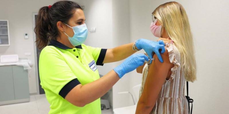Vacunación en Canarias/ JCCM Canarias y su decreto covid