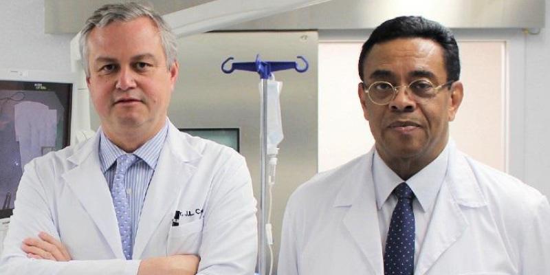 El diagnóstico del cáncer colorrectal En la imagen, los doctores José Luis Calleja y Luis Abreu | Foto: Grupo Quirón Salud