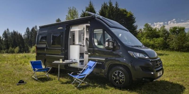 Autocaravana en la naturaleza