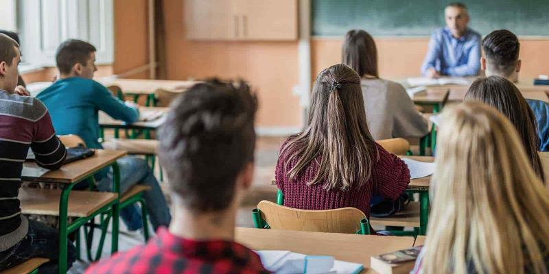 Imagen de unos chicos en clase/RTVE El Govern señala nuevas medidas para la obligatoriedad del castellano
