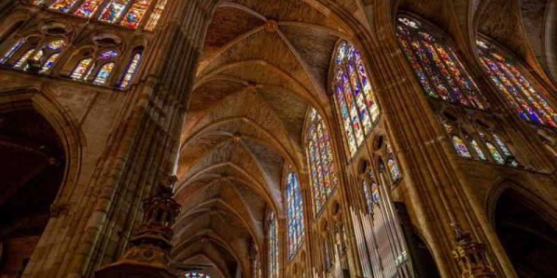 El arte que esconden las catedrales - Pixabay Las catedrales más bellas de España