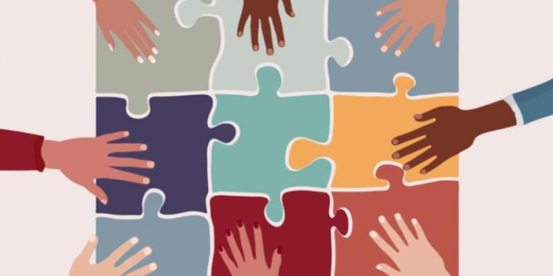 Manos de muchas personas / Ley Economía Social Manos de muchas personas