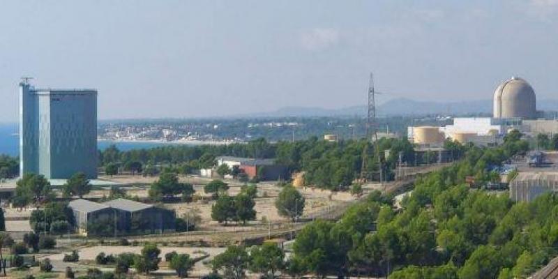 Acabar con la central nuclear/ Greenpeace Central Nuclear de Vandellós II