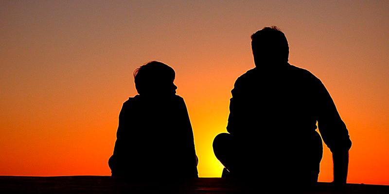 Un padre con su hijo en Pixabay Imagen recurso de un padre con su hijo