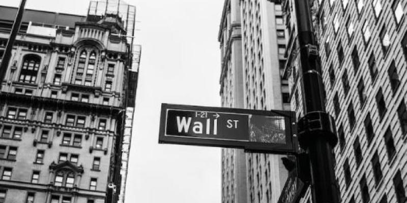 Calle del centro financiero mundial NY / Unsplash Calle de Nueva York