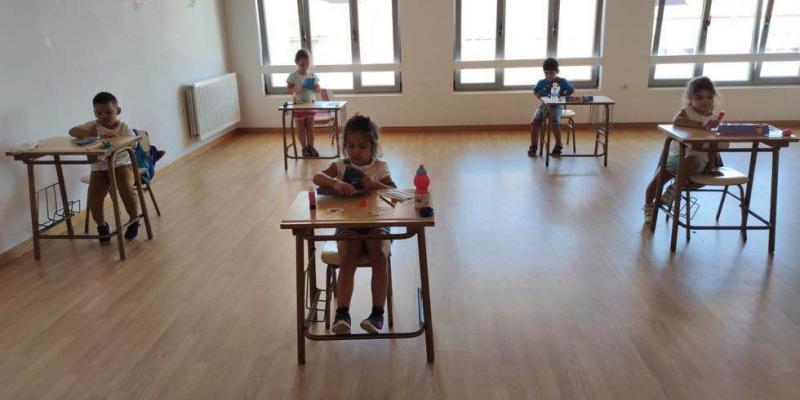 Los colegios públicos gallegos rechazan el protocolo de la Xunta contra la COVID-19. Los colegios públicos gallegos rechazan el protocolo contra la COVID-19.