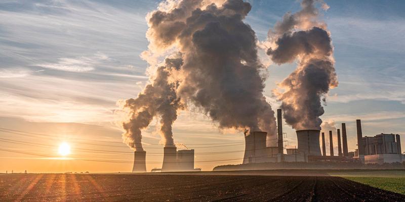 Servimedia El primer acuerdo de la COP26 insta a acabar con las ayudas a los combustibles fósiles.