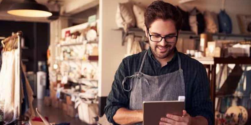 Comercio / Intermón Oxfam El pequeño comercio pasa a vender en Internet