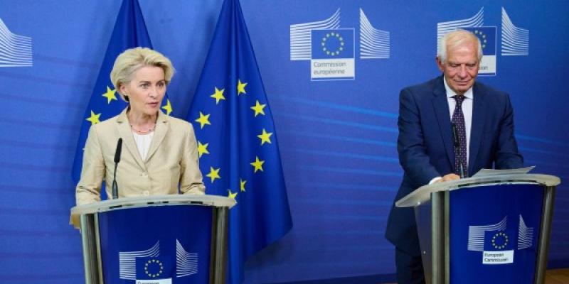 Rueda de prensa sobre las nuevas sanciones a Rusia La CE exponiendo las nuevas sanciones para Rusia