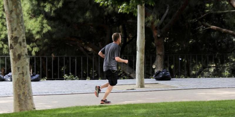 Vida saludable contra los ictus Hombre corriendo / Pixabay
