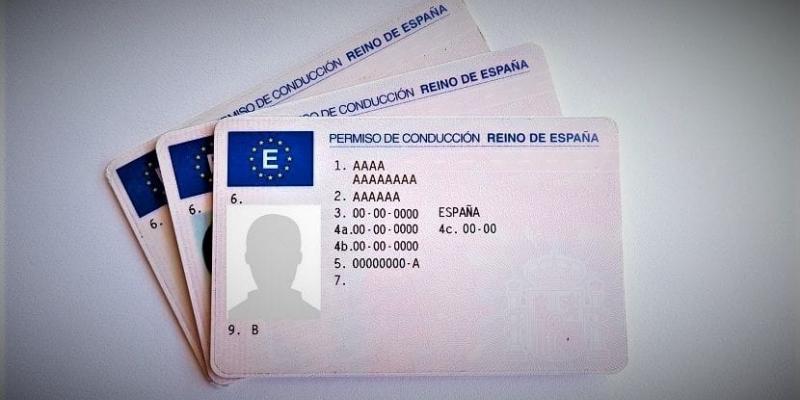 Imagen de un carnet de conducir/Actualidad Motor Cómo saber los puntos del carnet de conducir