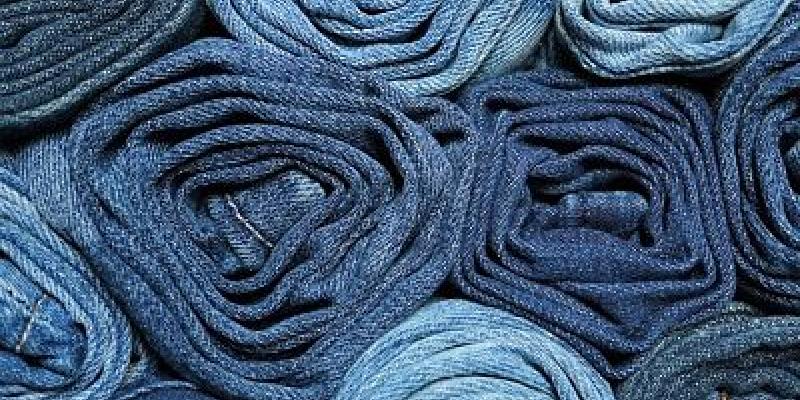 El sector textil produce el 8 % de las emisiones de gases de efecto invernadero Pantalones vaqueros/Pixabay