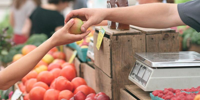 Más de la mitad de españoles piensa reducir el consumo