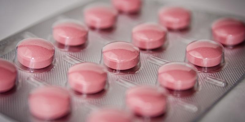 Medicamentos / Pixabay Medicamentos, una de las cosas demasiado caras que deberían ser baratas