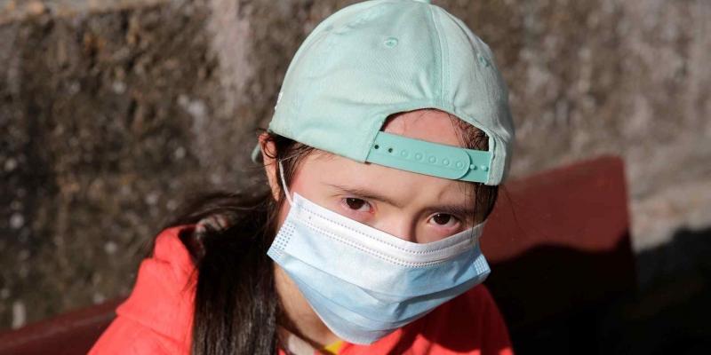 Covid y síndrome de Down Las mascarillas se han convertido en una de las grandes barreras a la hora de comunicarse para las personas con síndrome de Down / ISTOCK