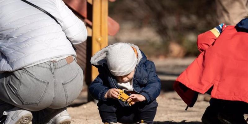 Imagen de un niño/Europa Press Las organizaciones piden medidas económicas para la crianza de los hijos