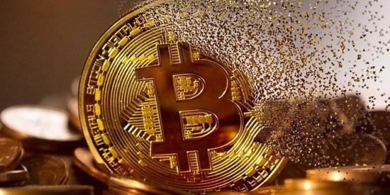 Un Bitcoin desvaneciéndose 