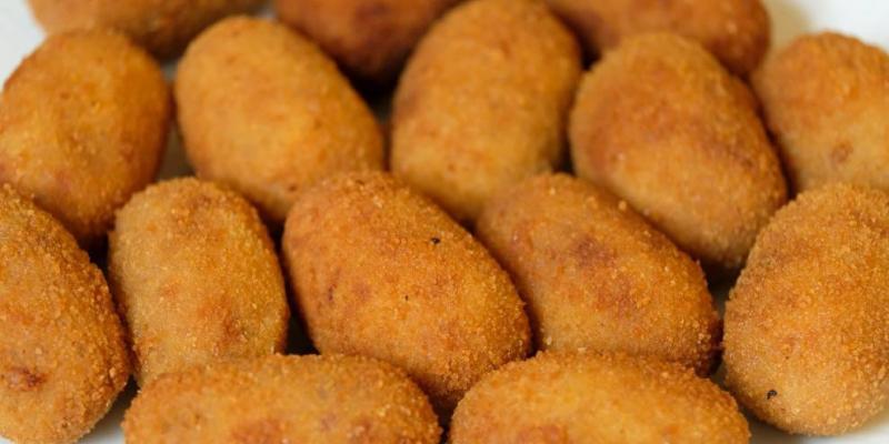 Las croquetas son un clásico de la cocina que no pueden faltar con niños en casa... o sin ellos Croquetas de jamón / Imagen de MARCA