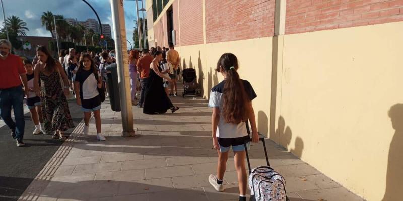 Imagen de alumnos/La voz de Cádiz La vuelta al cole con la DANA