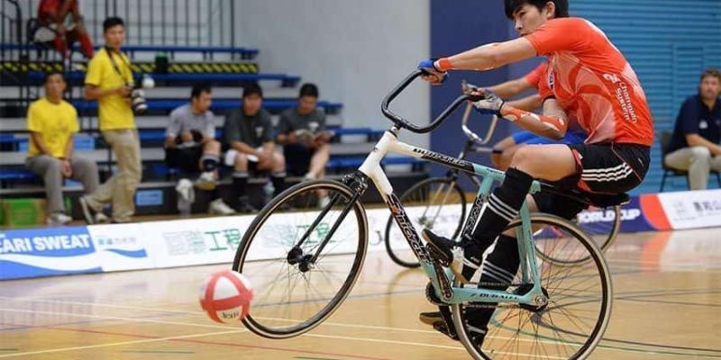 Imagen del Cycle Ball/Bubble Football Los deportes más surrealistas