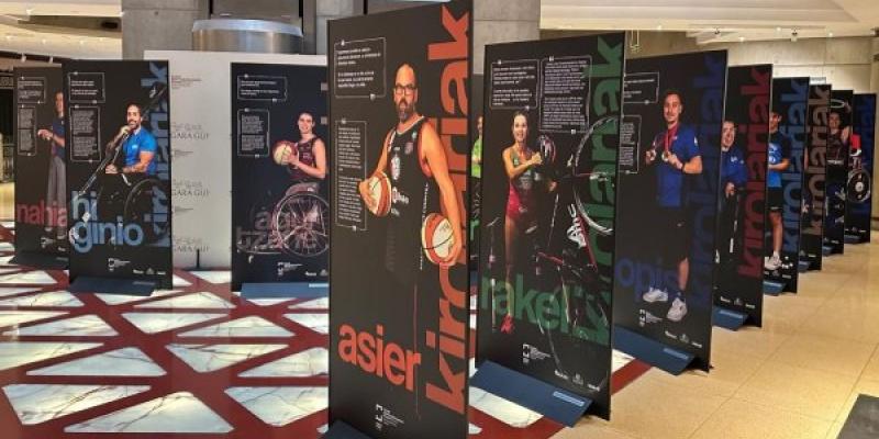La exposición 'Kirolaiak' de deportistas paralímpicos vascos, en Bilbao | Foto de Paulino Oribe para Servimedia La exposición 'Kirolaiak' de deportistas paralímpicos vascos, en Bilbao | Foto de Paulino Oribe