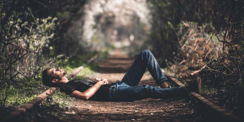 Imagen de una persona durmiendo/Maxcolchon Insomnio primaveral